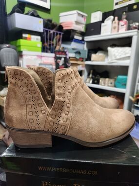 Pierre Dumas Tan Suede Ankle Booties